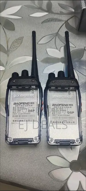 Walkie Talkie Twin Pack Bf-888s 5km UK Standard With Accessories