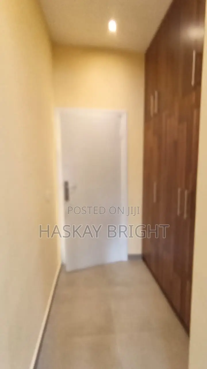 3bdrm House in Oyibi for sale