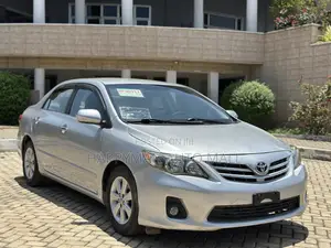 Toyota Corolla L 4dr Sedan (1.8L 4cyl 5M) 2012 Silver