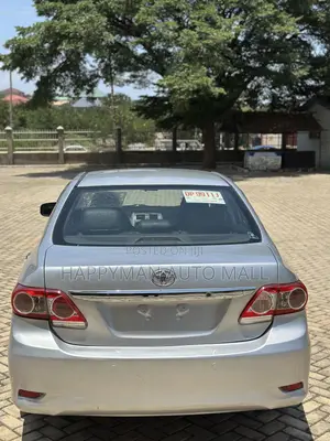 Toyota Corolla L 4dr Sedan (1.8L 4cyl 5M) 2012 Silver
