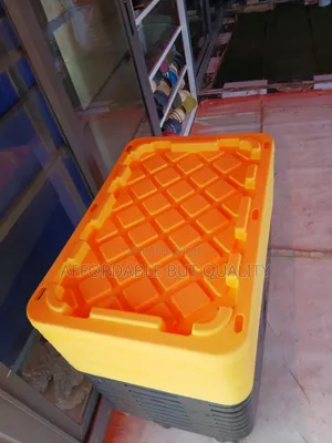 Quality Plastic Container for Students