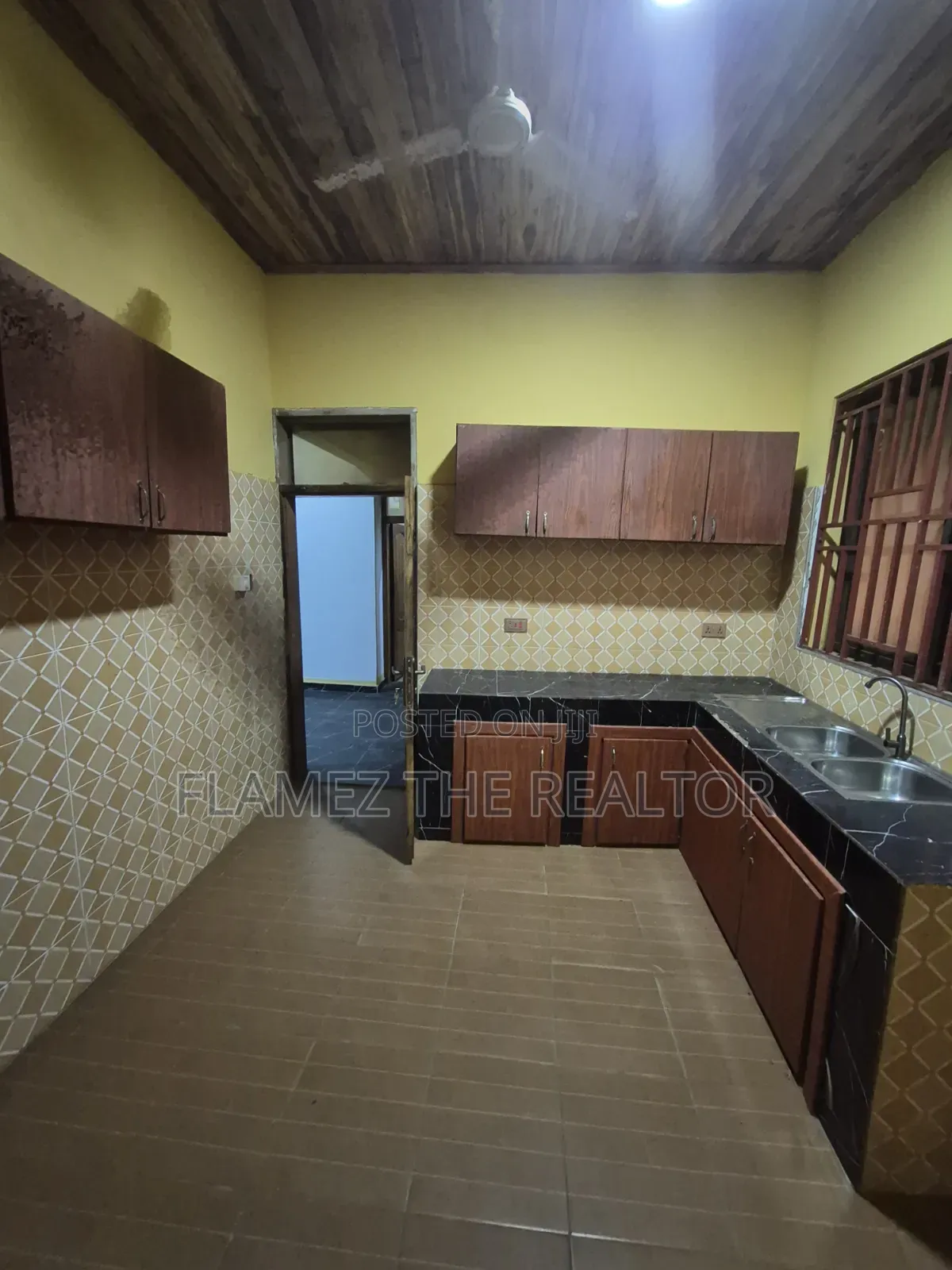 2bdrm Apartment in Medie Samsam, Amasaman for rent