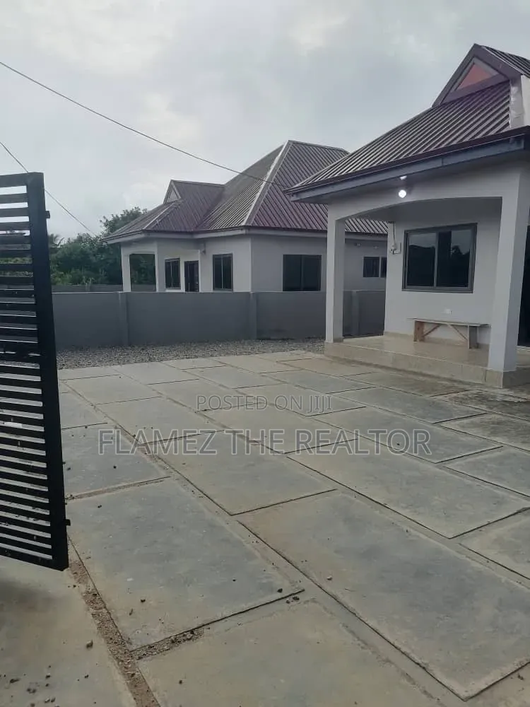 2bdrm House in Treba, Amasaman for rent