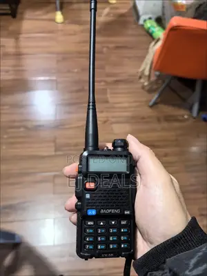 Baofeng UV 5R Dual Band Walkie Talkie 128 Channels With Radio
