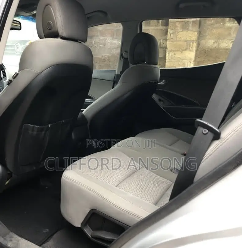 Hyundai Santa Fe SE AWD 2016 Silver