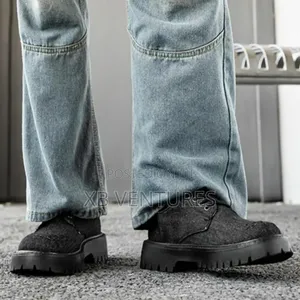 Active Piece Black Shoes