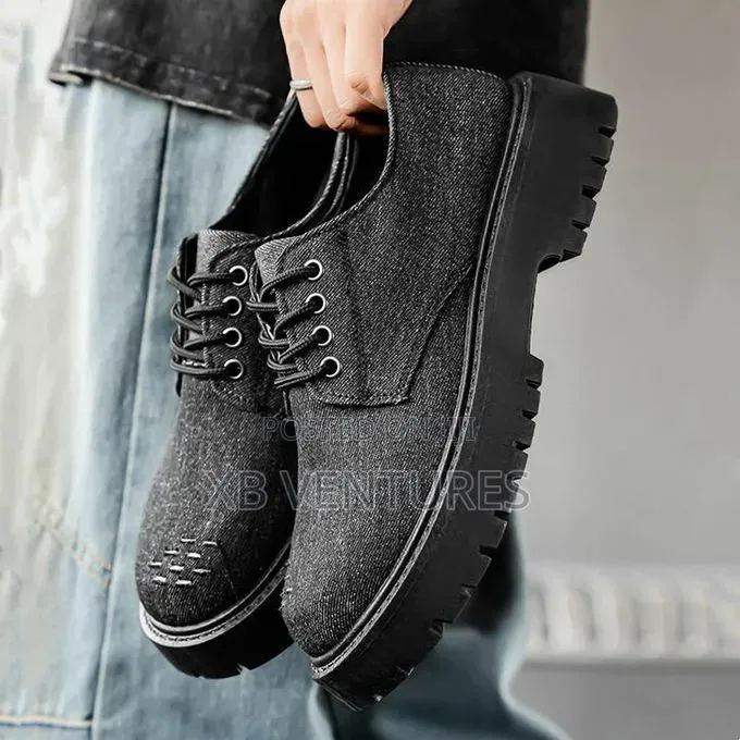 Active Piece Black Shoes