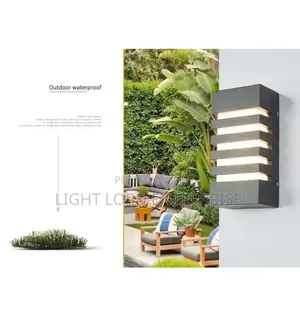Bracket Heart Wall Light