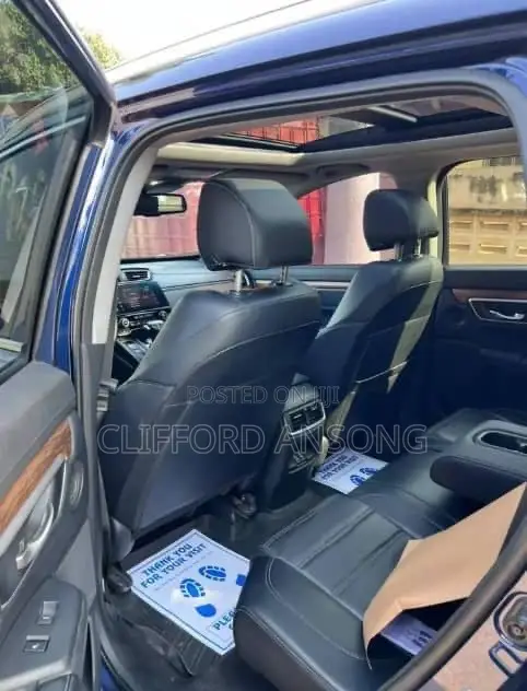 Honda CR-V Touring AWD 2018 Blue