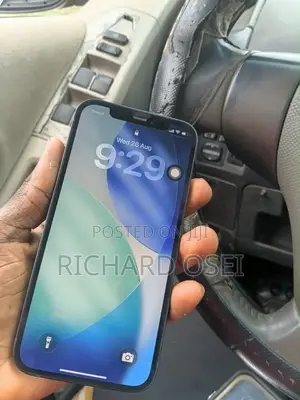 Apple iPhone 12 64 GB Black