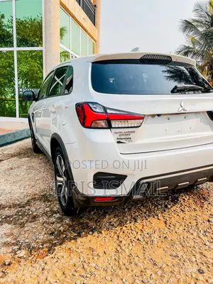 Mitsubishi Outlander Sport 2022 White