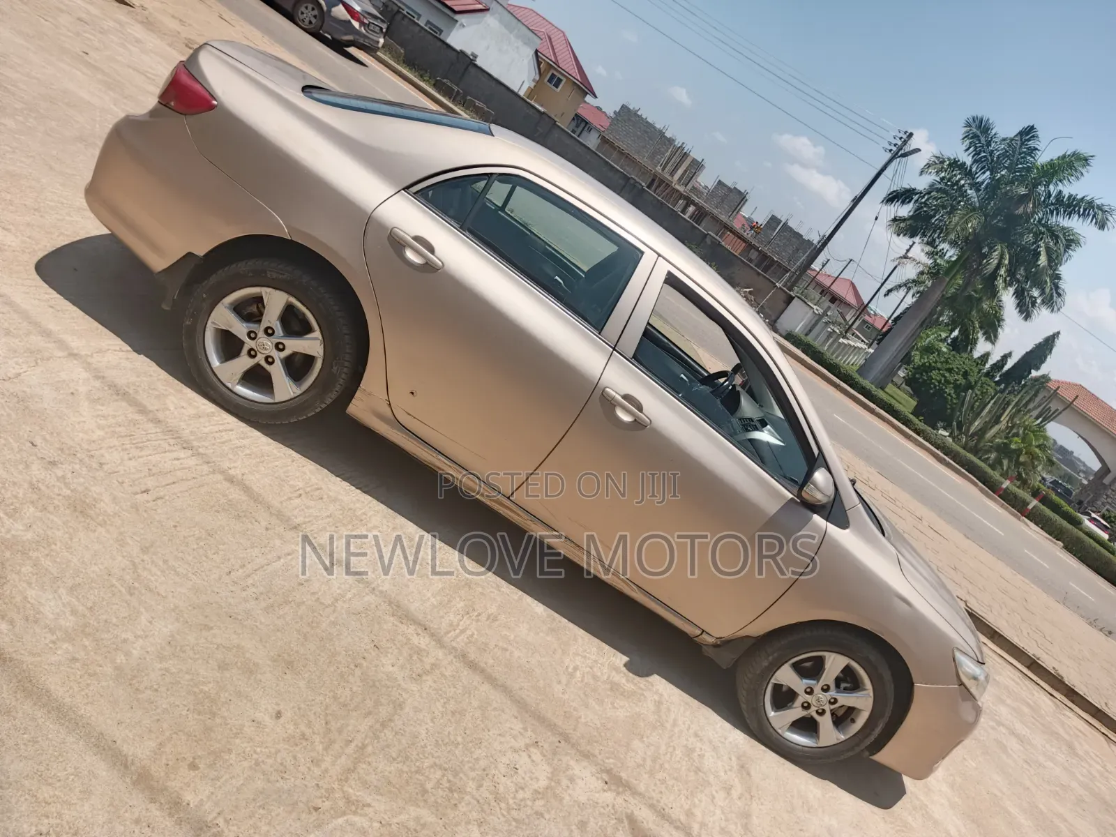 Toyota Corolla 2012 Brown