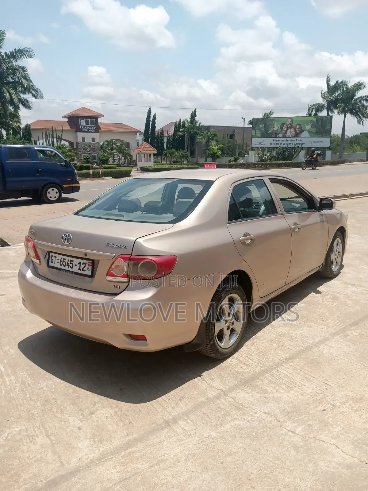 Toyota Corolla 2012 Brown