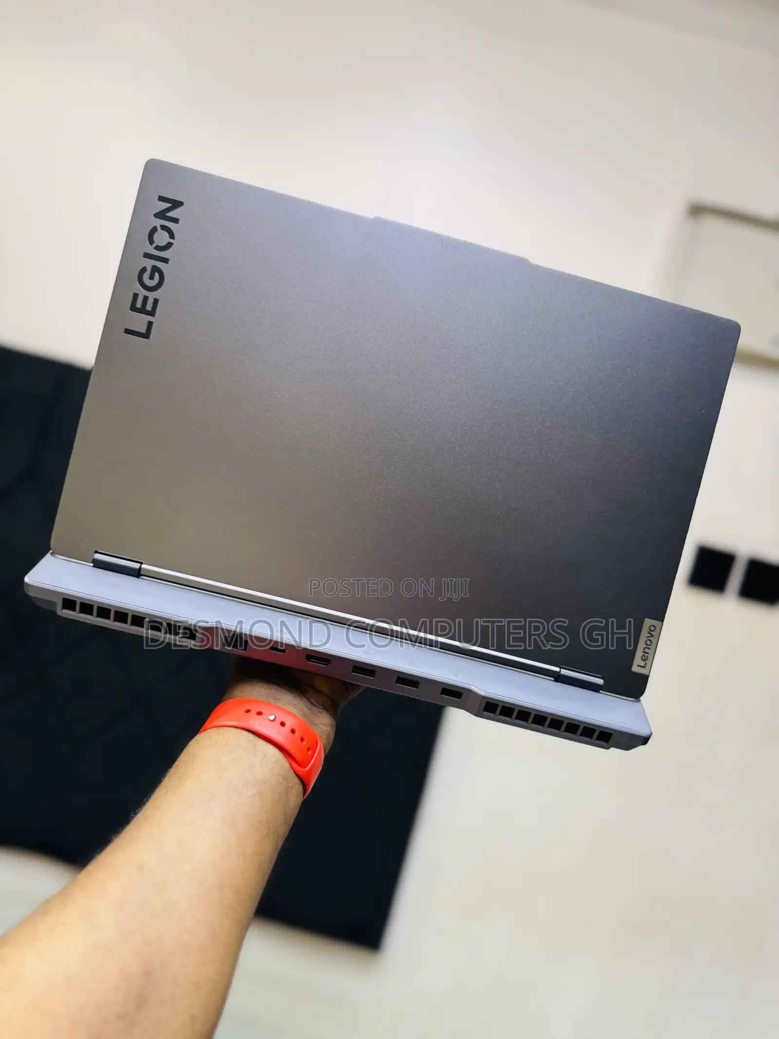 Laptop Lenovo Legion Pro 7 16GB AMD Ryzen 7 SSD 512GB