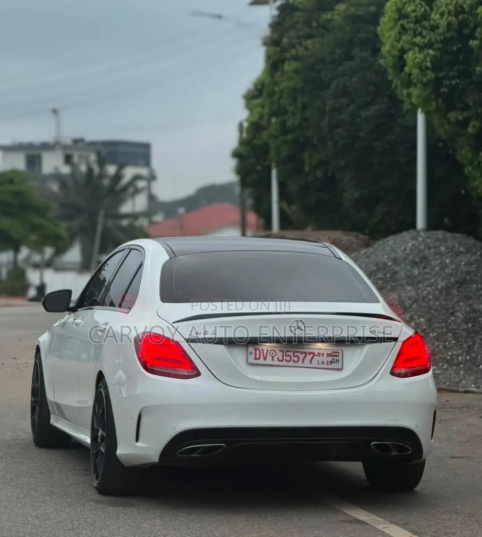 Mercedes-Benz C450 2016 White