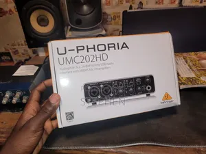 Behringer U-Phoria Umc202hd