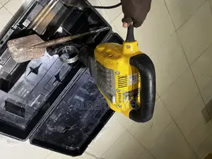 DeWalt SDS Max Demolition Hammer