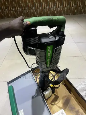 Hitachi H65SB2 Demolition Hammer