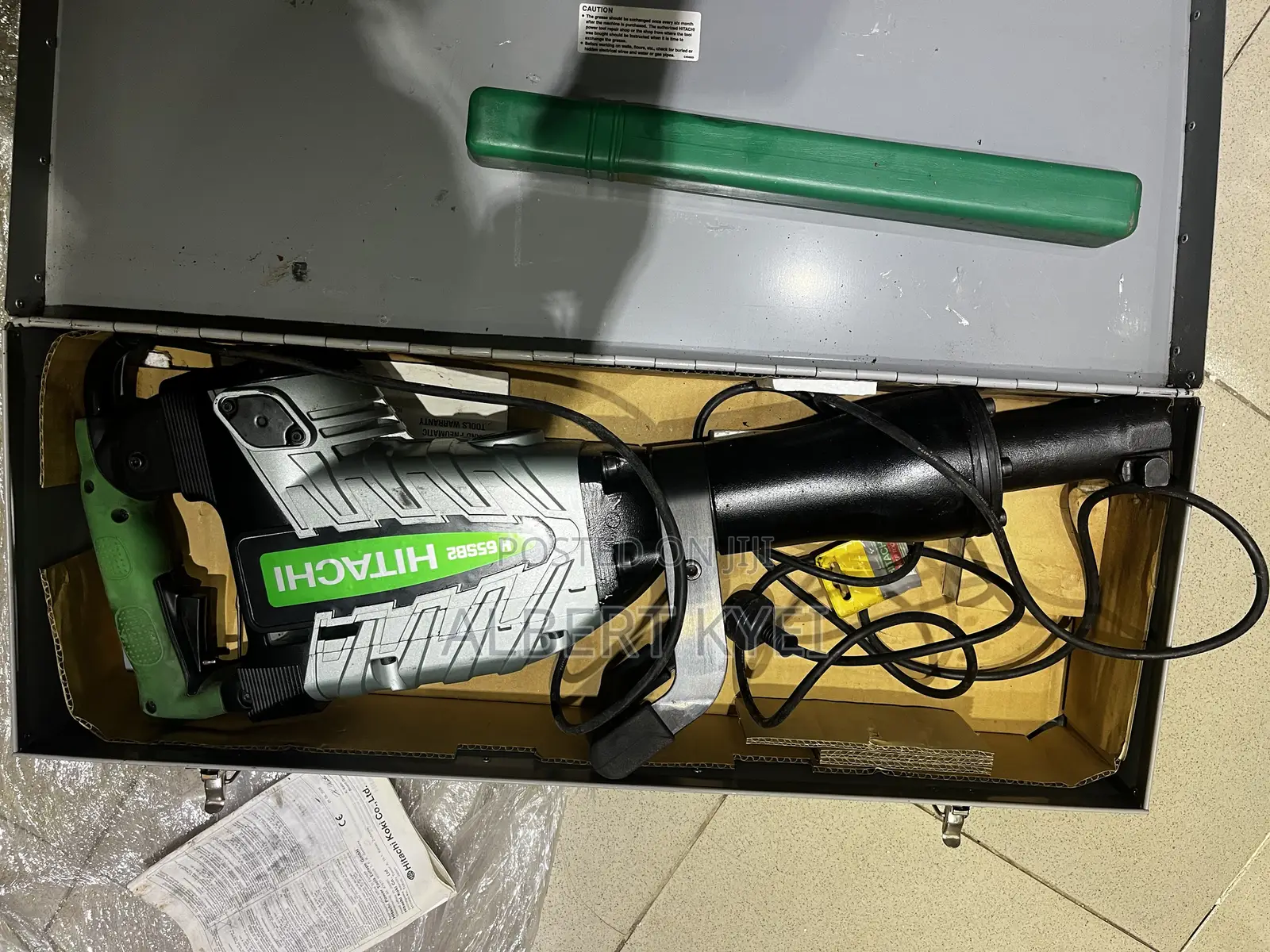 Hitachi H65SB2 Demolition Hammer
