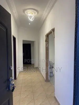 3bdrm House in Community 5, Lake Side Estate for rent