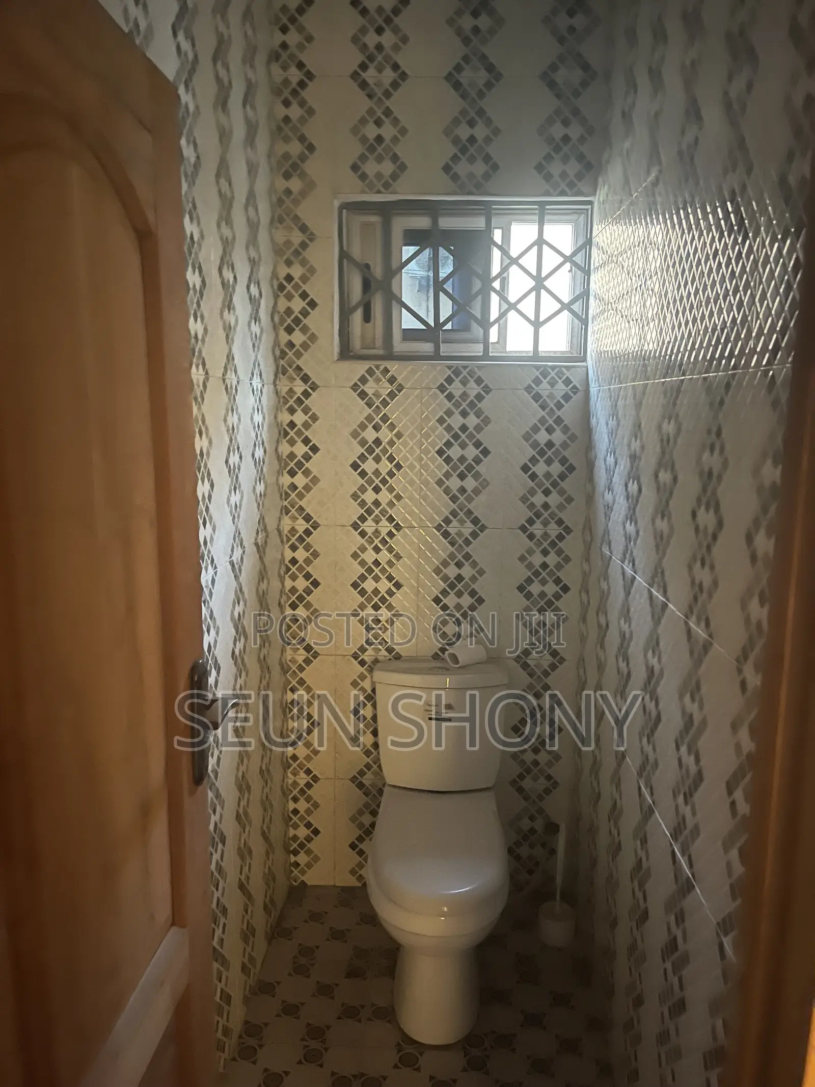 3bdrm House in Community 5, Lake Side Estate for rent