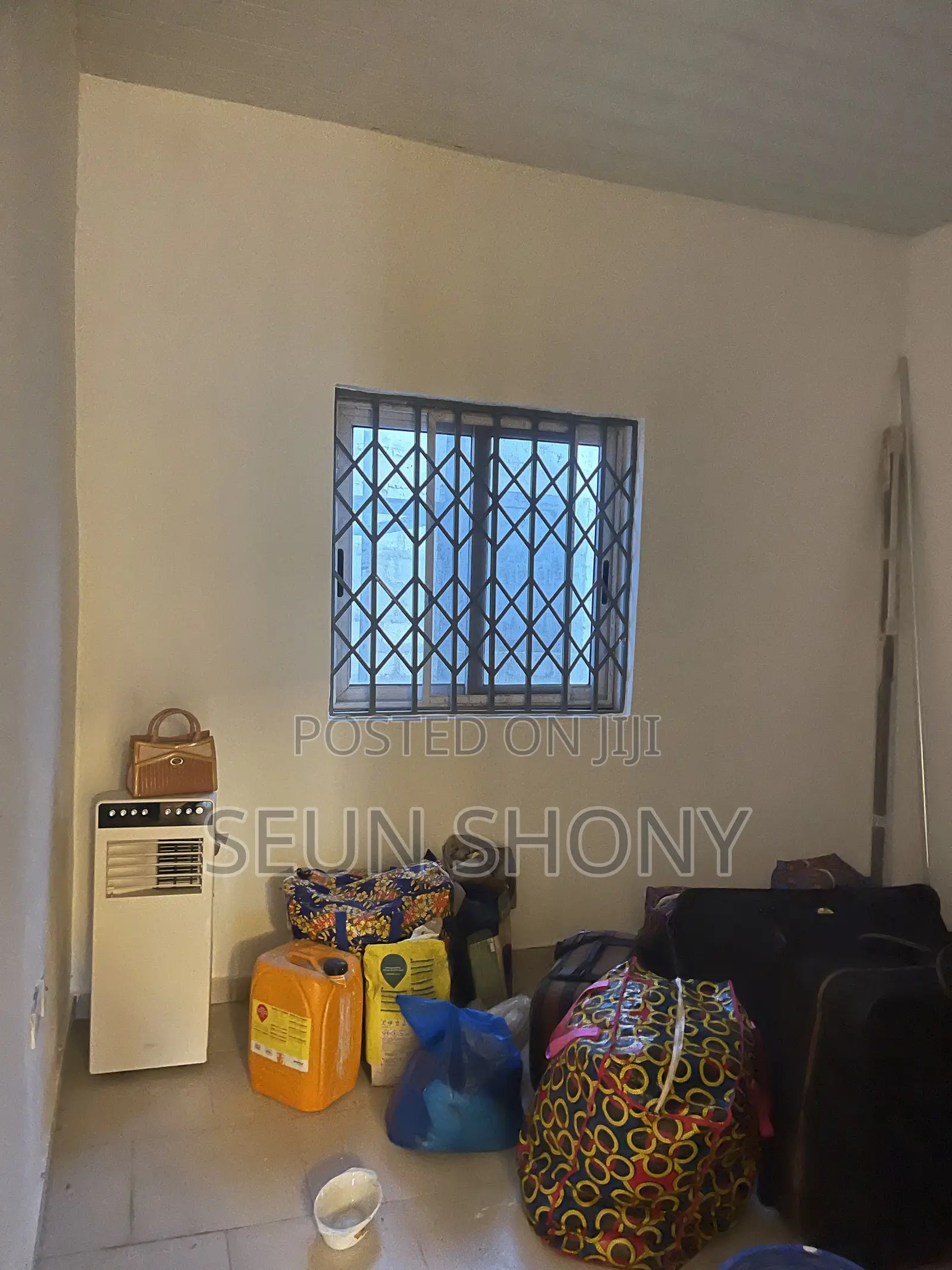 3bdrm House in Community 5, Lake Side Estate for rent