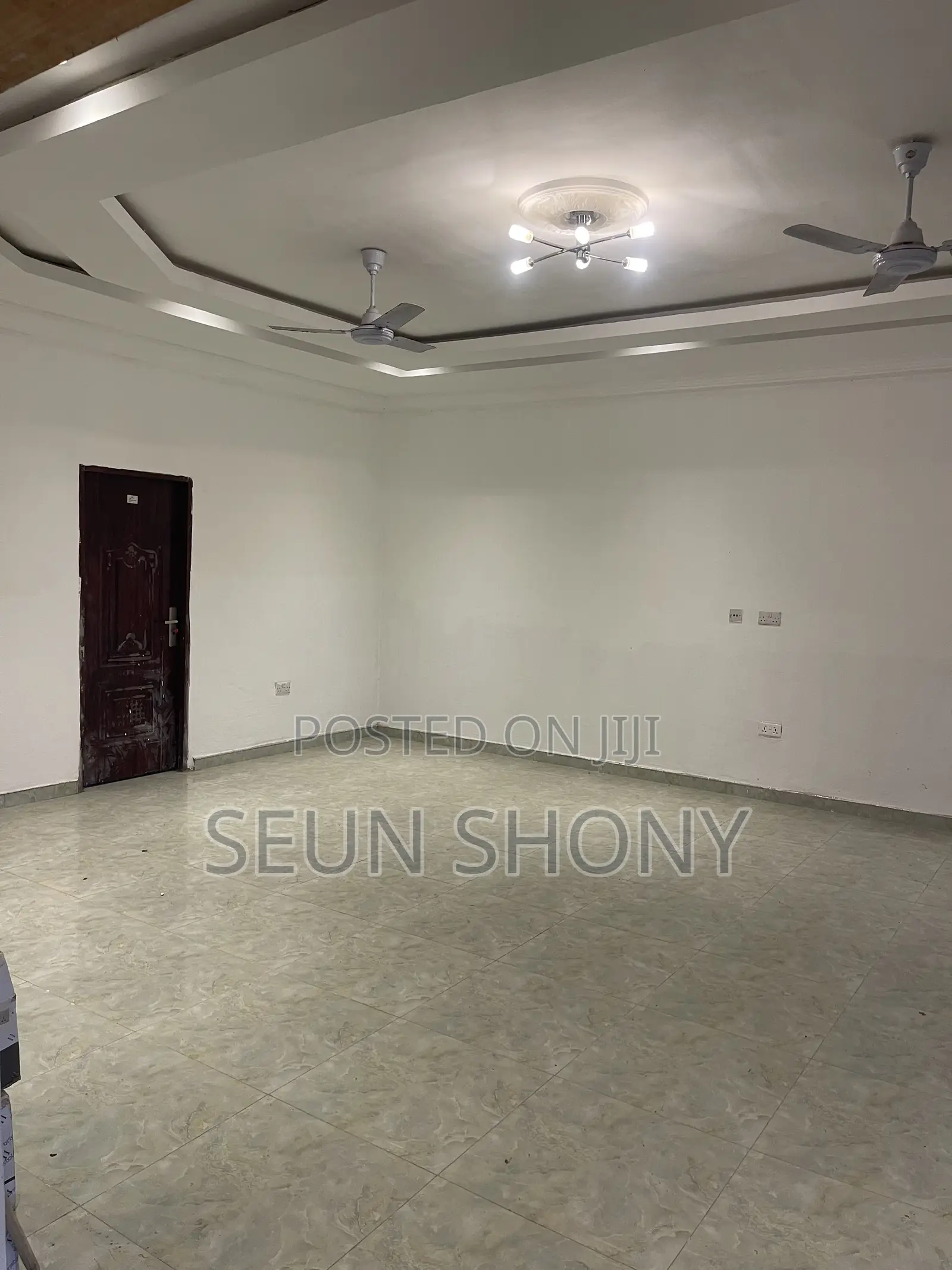 3bdrm House in Community 5, Lake Side Estate for rent