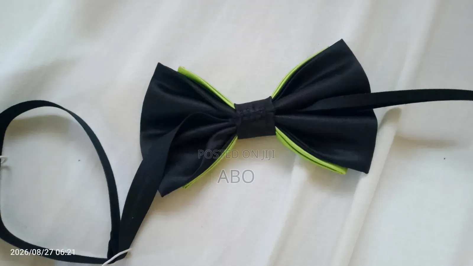 Bow Tie for Weddings, Groomsmen and Groom and Formal - All Colors