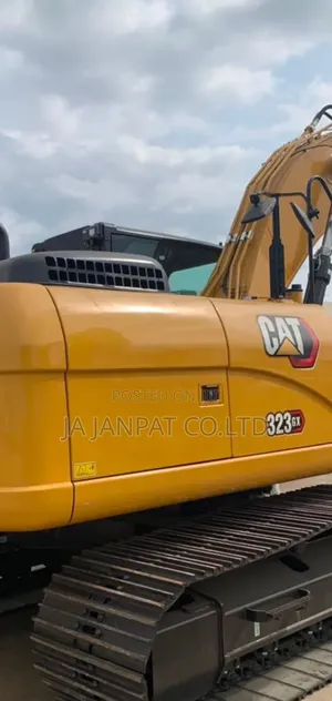 Brand New Cat 323