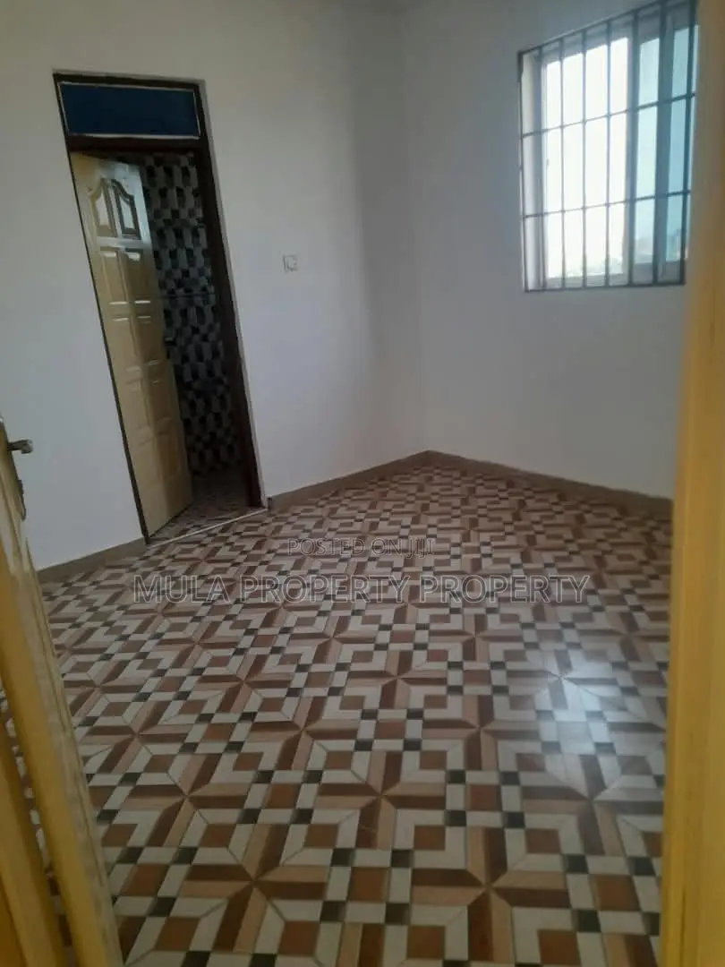2bdrm Apartment in Mula Property, Police Station for rent