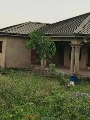 4bdrm Bungalow in Main Station for sale