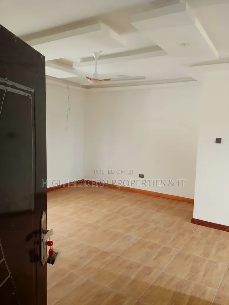 4bdrm House in Teshie Ultimate, Accra Metropolitan for sale
