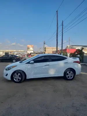 Hyundai Elantra 2013 White