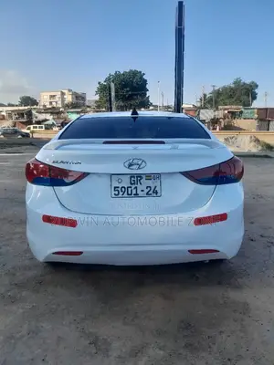 Hyundai Elantra 2013 White