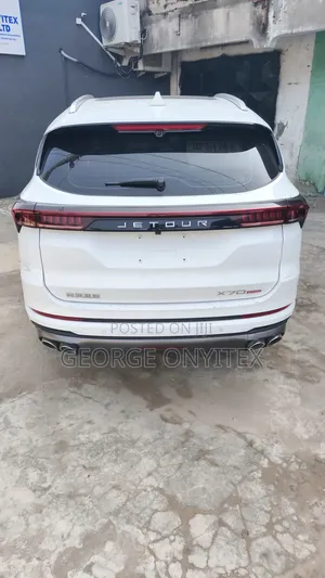 Jetour X70 Plus 2022 White