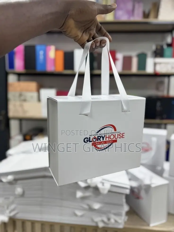 Custom Paper Bags & Gift Boxes