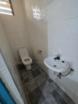 1bdrm Apartment in East Airport, Accra Metropolitan for rent