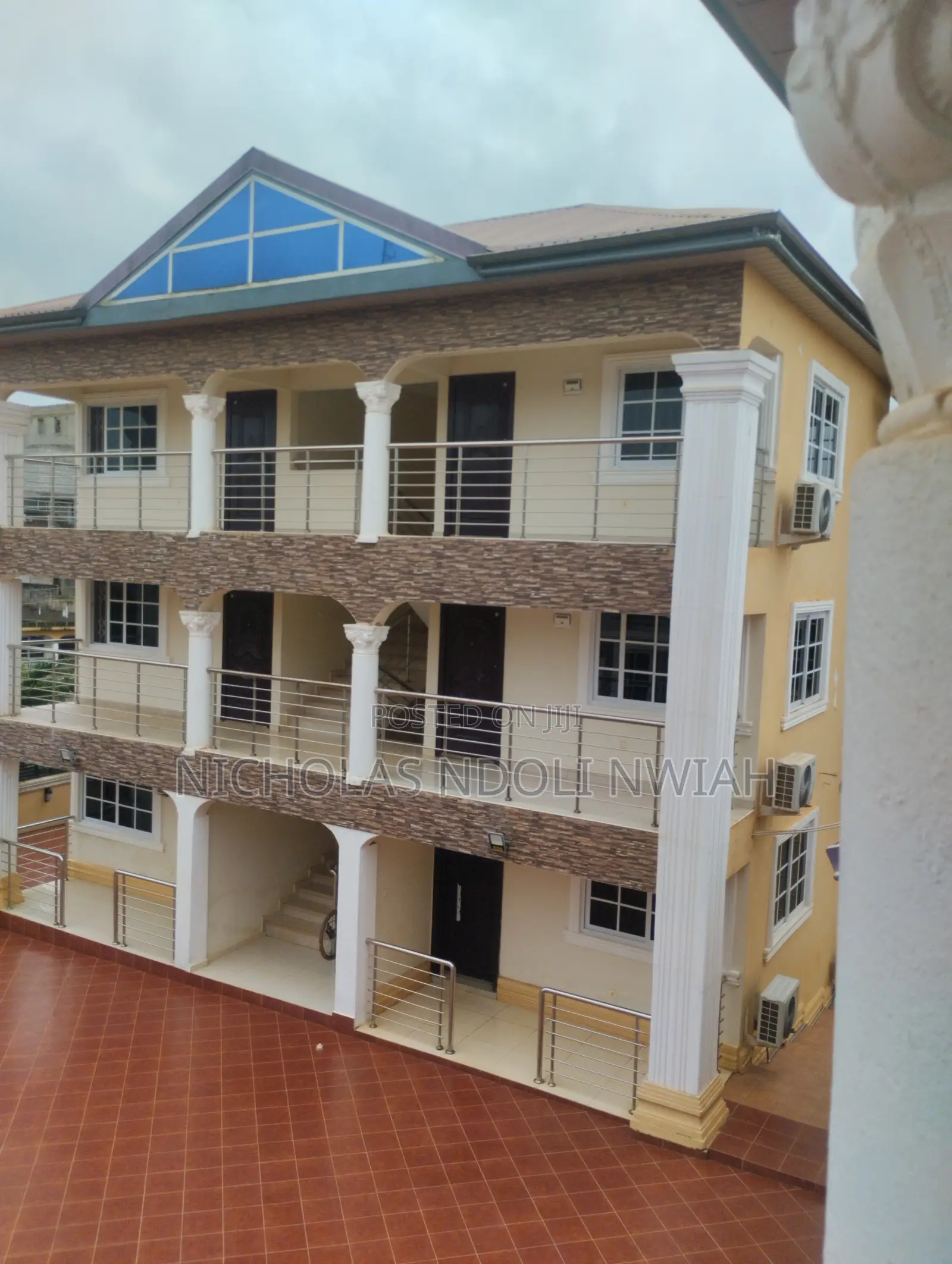 18bdrm Apartment in Takoradi for rent