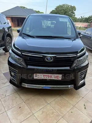 Toyota Voxy 2015 Black