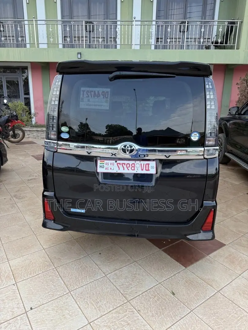 Toyota Voxy 2015 Black