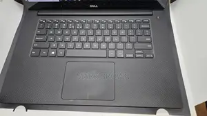 Laptop Dell XPS 15 8GB Intel Core i5 HDD+SSD 256GB