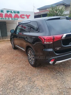 Mitsubishi Outlander 2017 Black