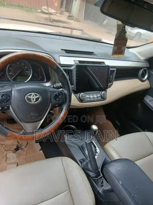Toyota RAV4 2016 White