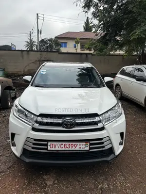 Toyota Highlander XLE 2019 White