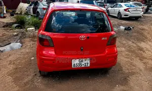 Toyota Yaris 2004 Red