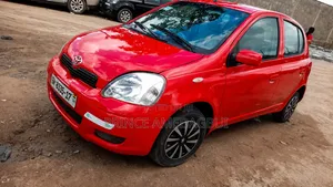 Toyota Yaris 2004 Red