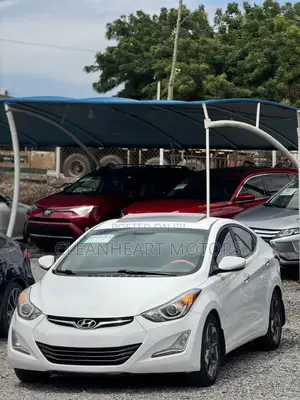 Hyundai Elantra Limited Sedan FWD (1.8L 4cyl 6A) 2016 White