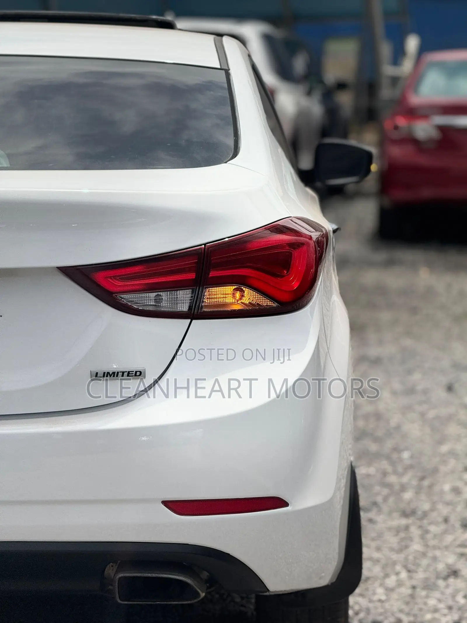 Hyundai Elantra Limited Sedan FWD (1.8L 4cyl 6A) 2016 White