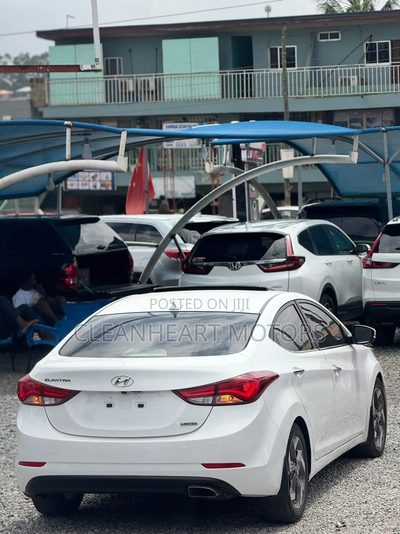 Hyundai Elantra Limited Sedan FWD (1.8L 4cyl 6A) 2016 White