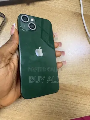Apple iPhone 13 128 GB Green